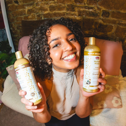 African Pride Moisture Miracle hair set