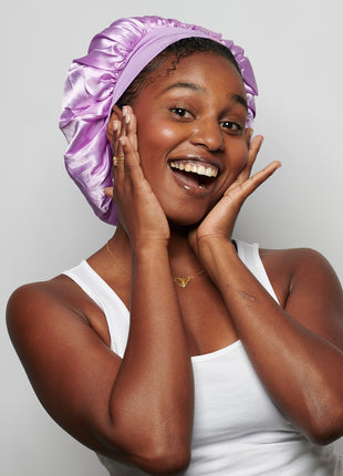 Bonnet en Satin Violet